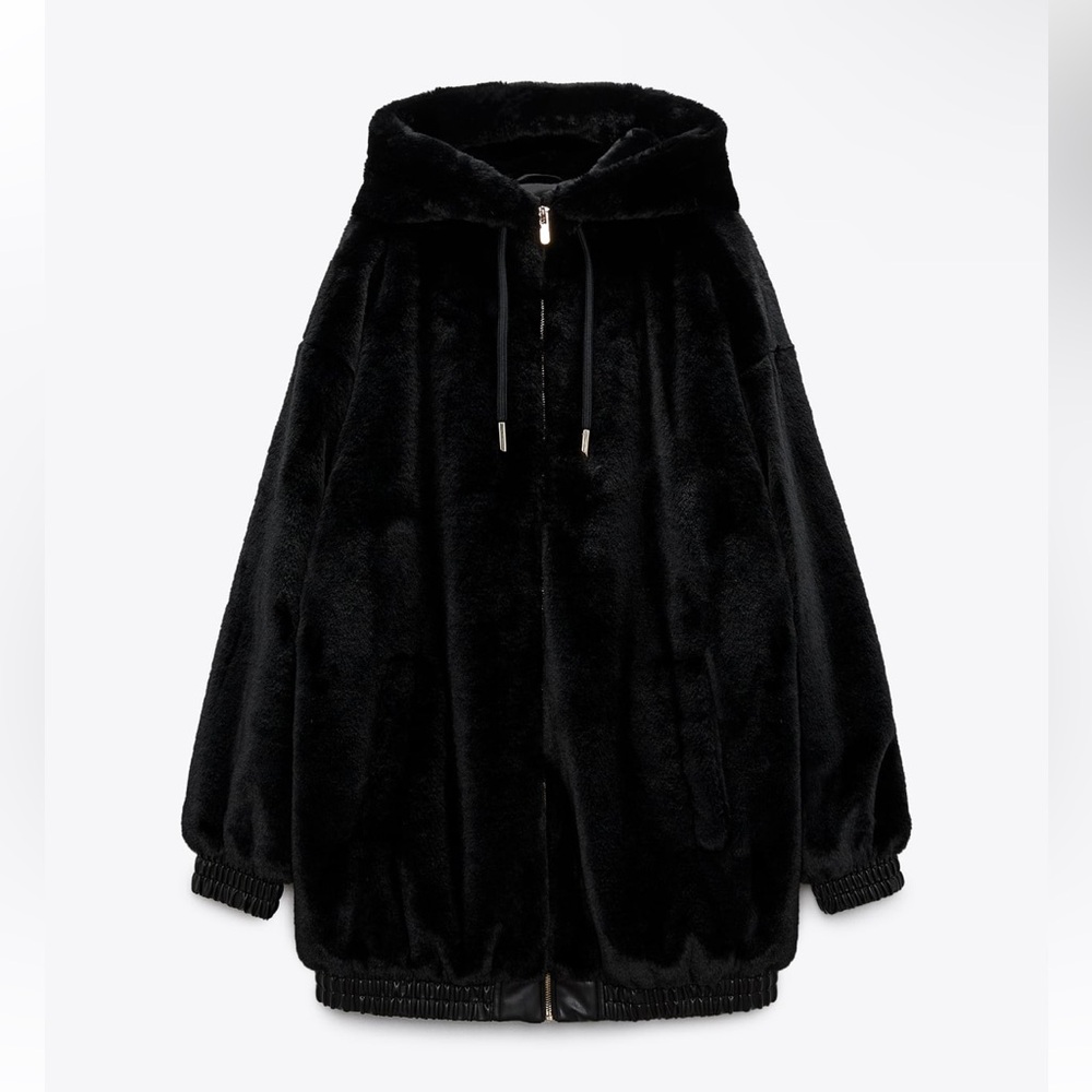 Zara oversize hooded faux fur jacket size XS but fit like S